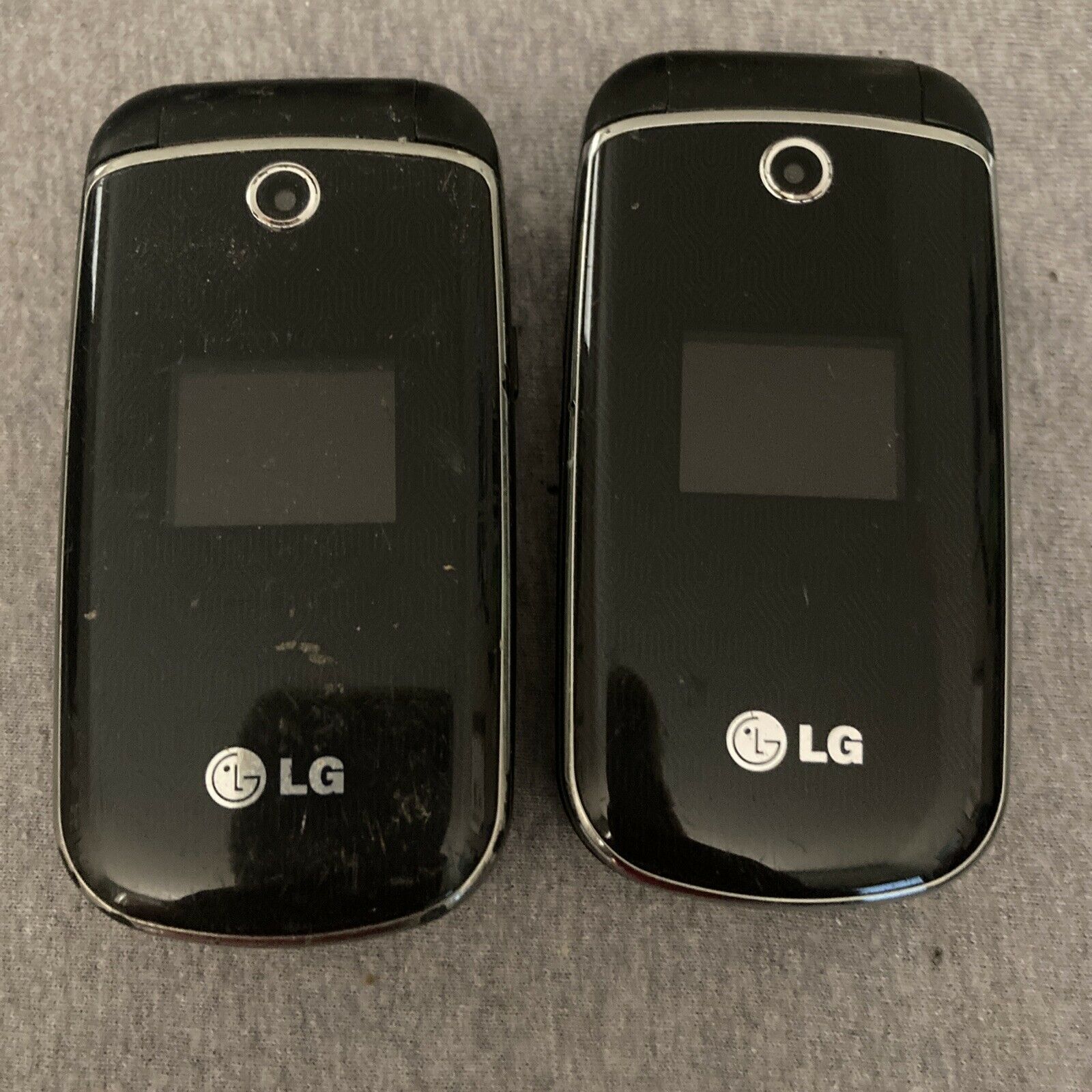 Pair Lg Vintage Flip Cell Phones Model Lg230 Used Untested For Repair/parts Only
